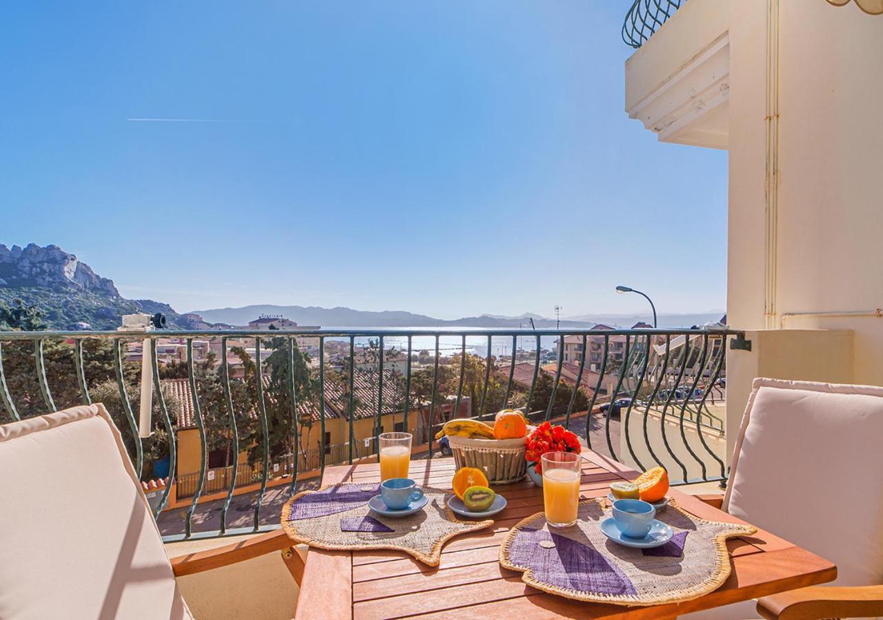Murphy Holiday Home - Le Residenze Di Padule 02 Ла-Маддалена Экстерьер фото