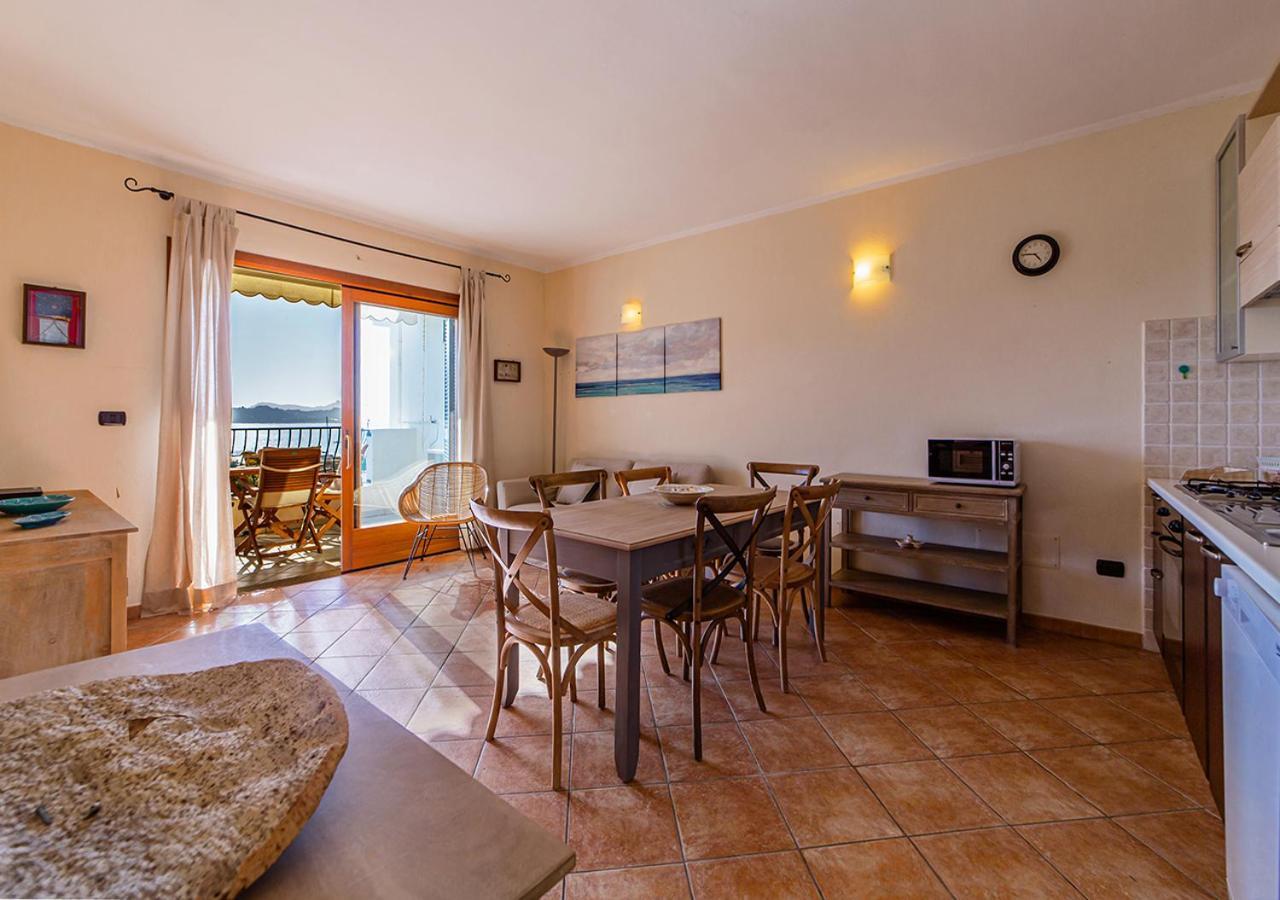 Murphy Holiday Home - Le Residenze Di Padule 02 Ла-Маддалена Экстерьер фото